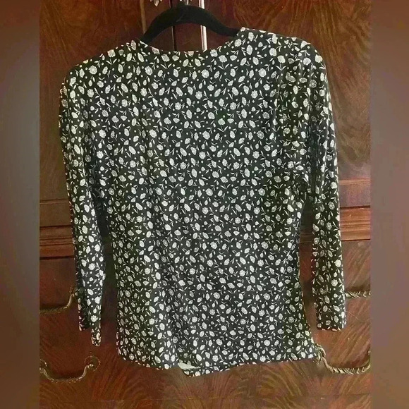 Ann Taylor women’s pull over blouse NWOT size M - Picture 7 of 10